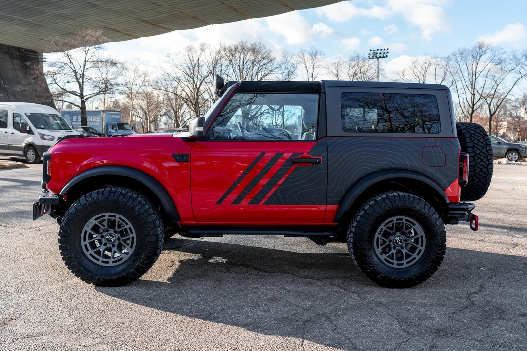 2022 Ford Bronco 6th Gen - Image 7 of 31