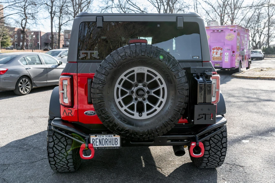 2022 Ford Bronco 6th Gen - Image 5 of 31