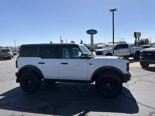 2022 Ford Bronco 6th Gen - Image 2 of 15