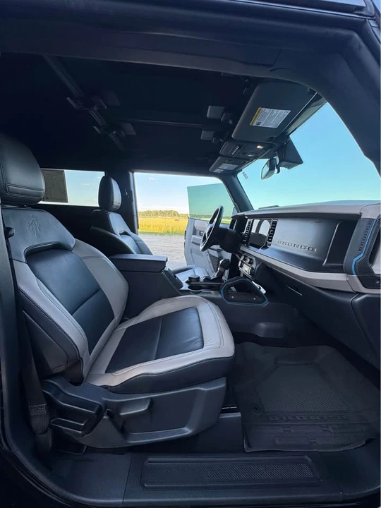 2022 Ford Bronco 6th Gen - Image 10 of 12