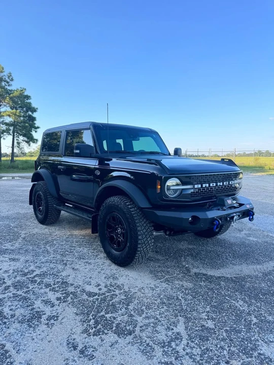 2022 Ford Bronco 6th Gen - Image 2 of 12