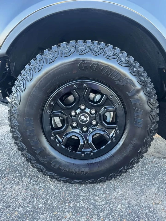 2022 Ford Bronco 6th Gen - Image 11 of 12