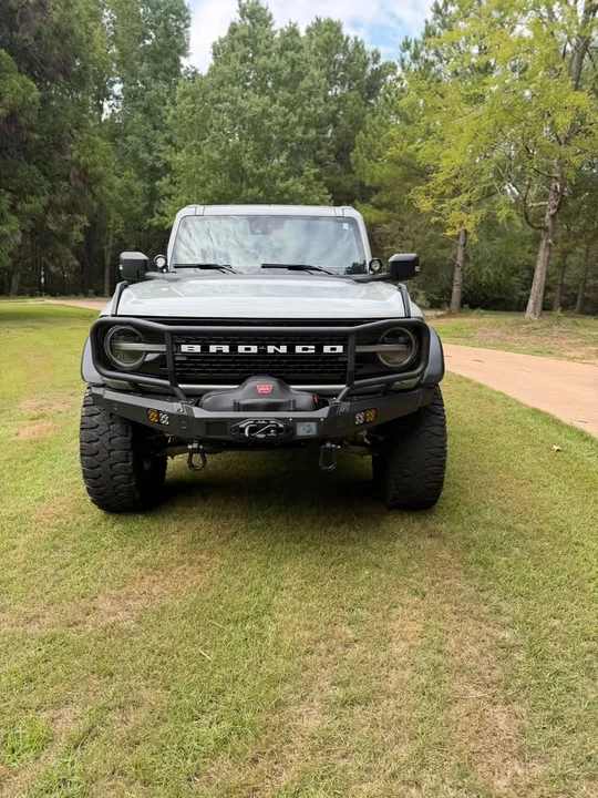 2022 Ford Bronco 6th Gen - Image 2 of 10