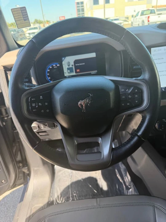 2022 Ford Bronco 6th Gen - Image 10 of 12