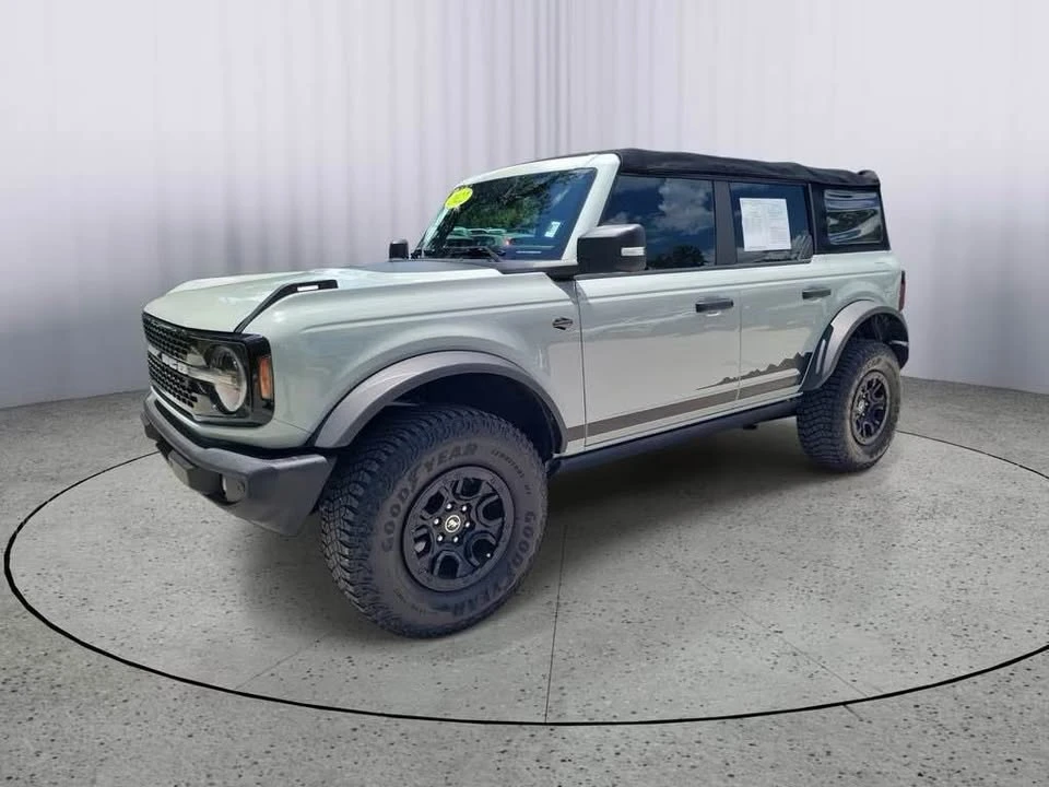 2022 Ford Bronco 6th Gen - Image 2 of 16