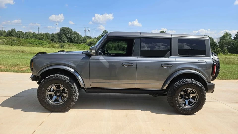 2022 Ford Bronco 6th Gen - Image 2 of 19