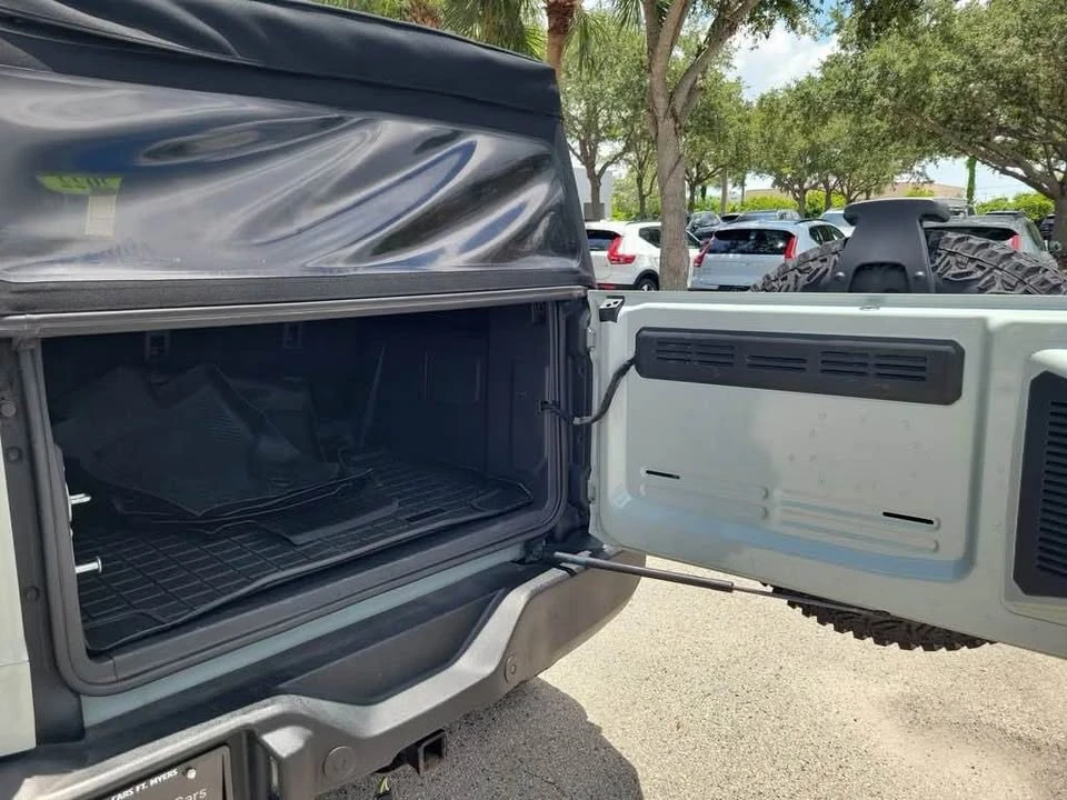 2022 Ford Bronco 6th Gen - Image 7 of 16