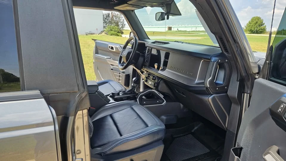 2022 Ford Bronco 6th Gen - Image 18 of 19