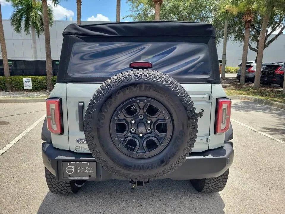 2022 Ford Bronco 6th Gen - Image 5 of 16