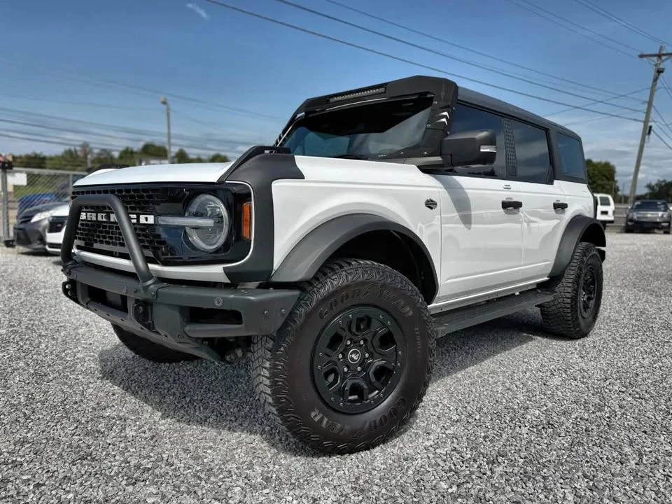 2022 Ford Bronco 6th Gen - Image 2 of 13