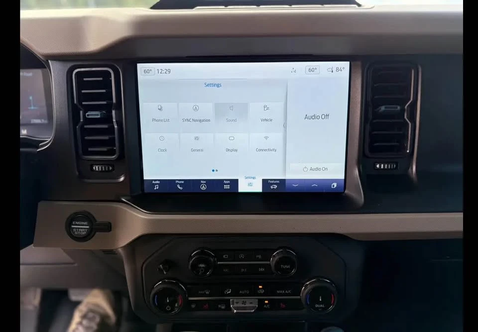 2022 Ford Bronco 6th Gen - Image 10 of 13
