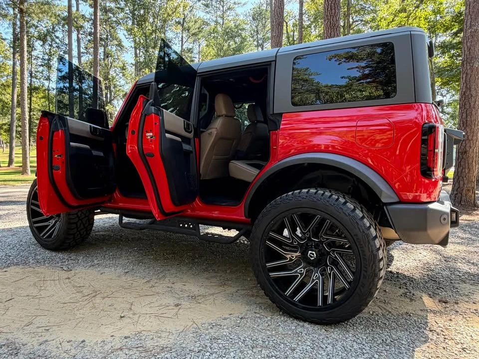 2022 Ford Bronco 6th Gen - Image 5 of 9