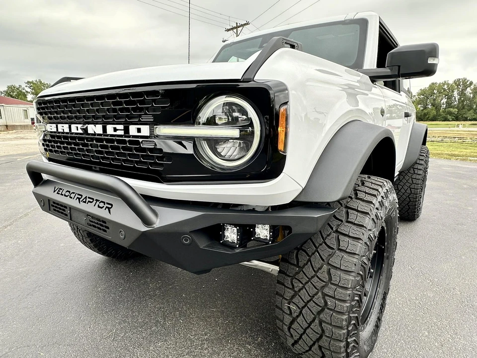 2022 Ford Bronco 6th Gen - Image 8 of 31