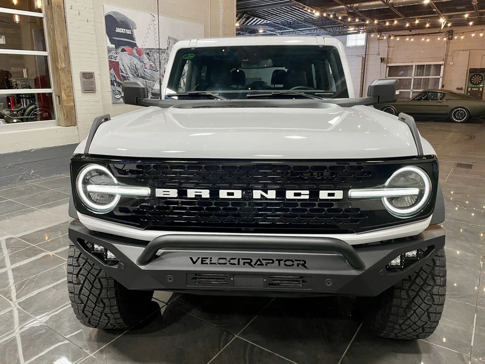 2022 Ford Bronco 6th Gen - Image 16 of 31