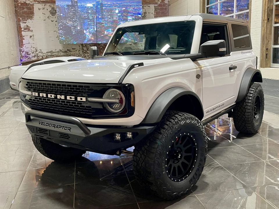 2022 Ford Bronco 6th Gen - Image 2 of 31