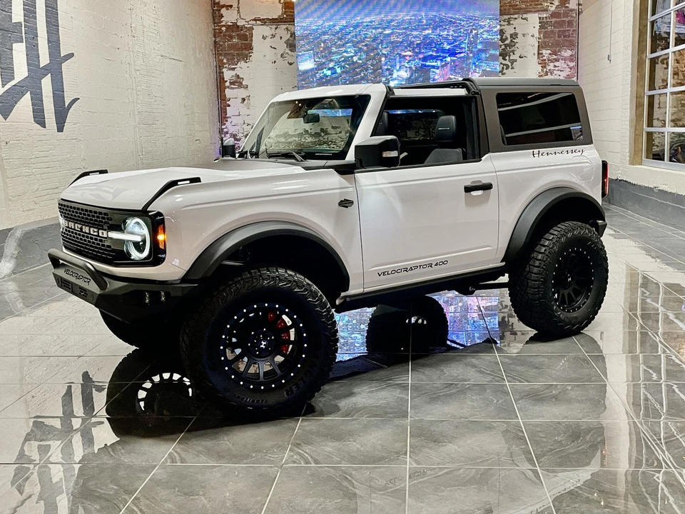 2022 Ford Bronco 6th Gen - Image 5 of 31