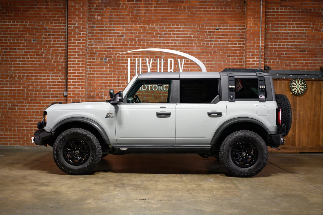 2022 Ford Bronco 6th Gen - Image 19 of 31