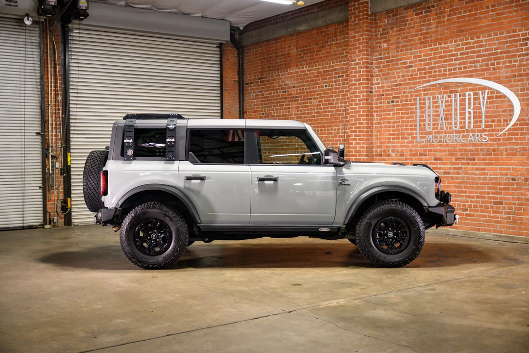 2022 Ford Bronco 6th Gen - Image 11 of 31