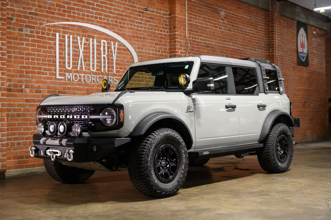 2022 Ford Bronco 6th Gen - Image 3 of 31