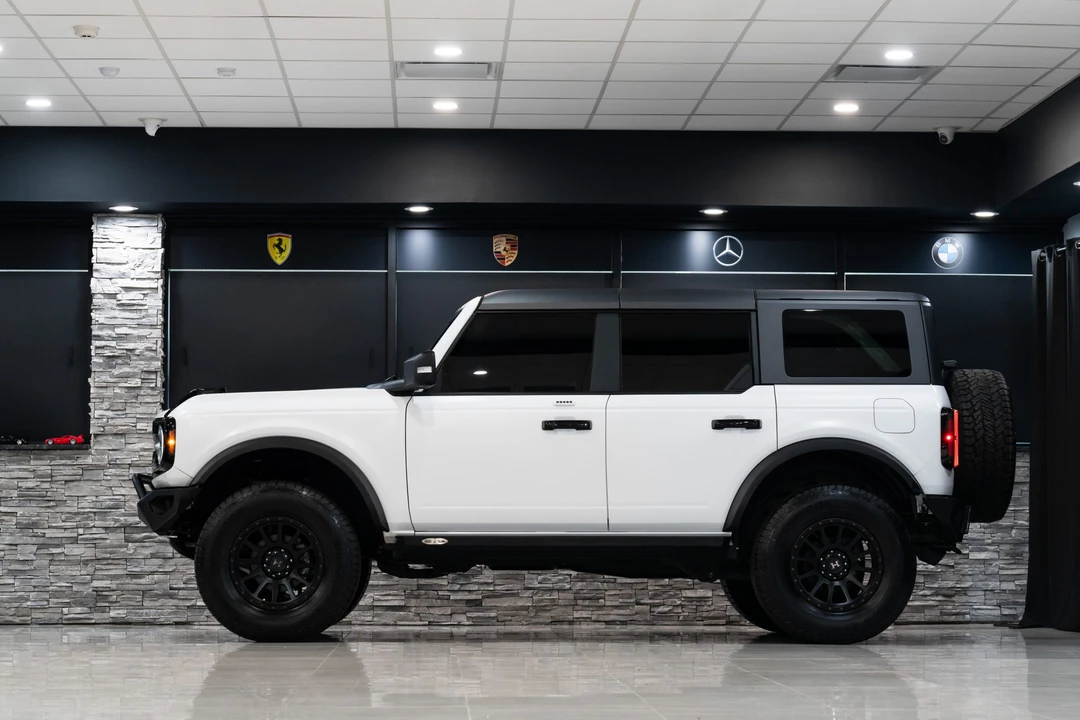 2022 Ford Bronco 6th Gen - Image 19 of 31