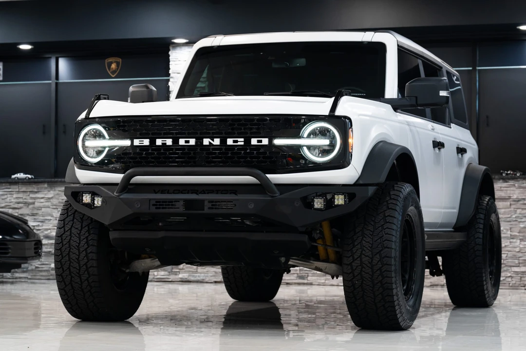 2022 Ford Bronco 6th Gen - Image 5 of 31