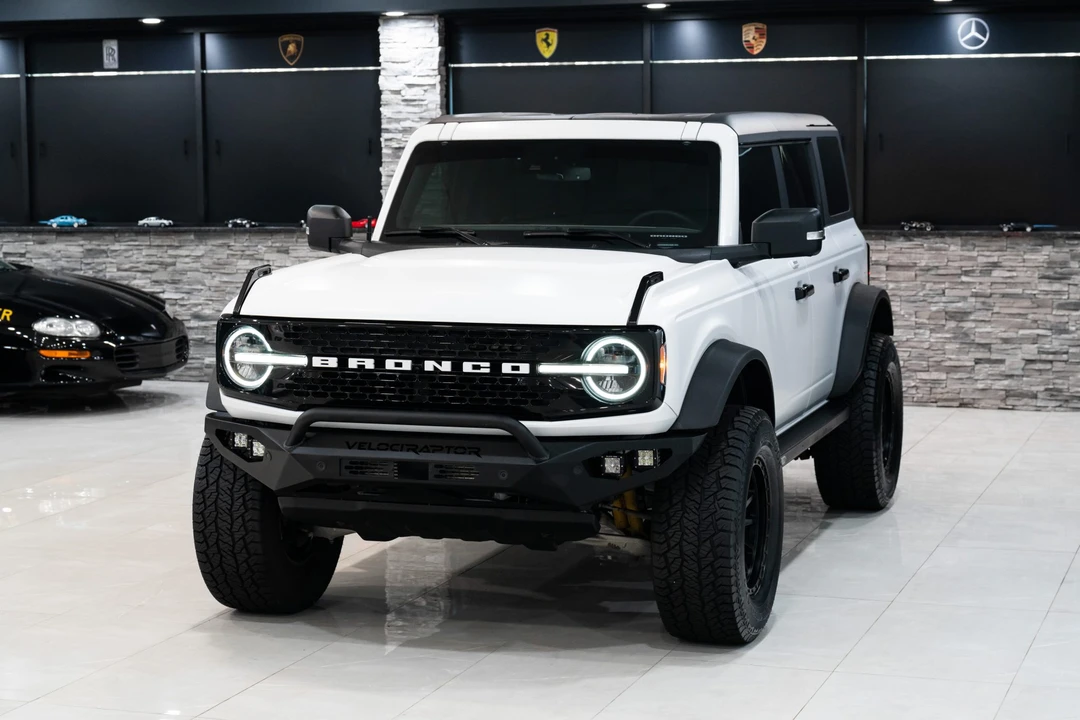 2022 Ford Bronco 6th Gen - Image 3 of 31