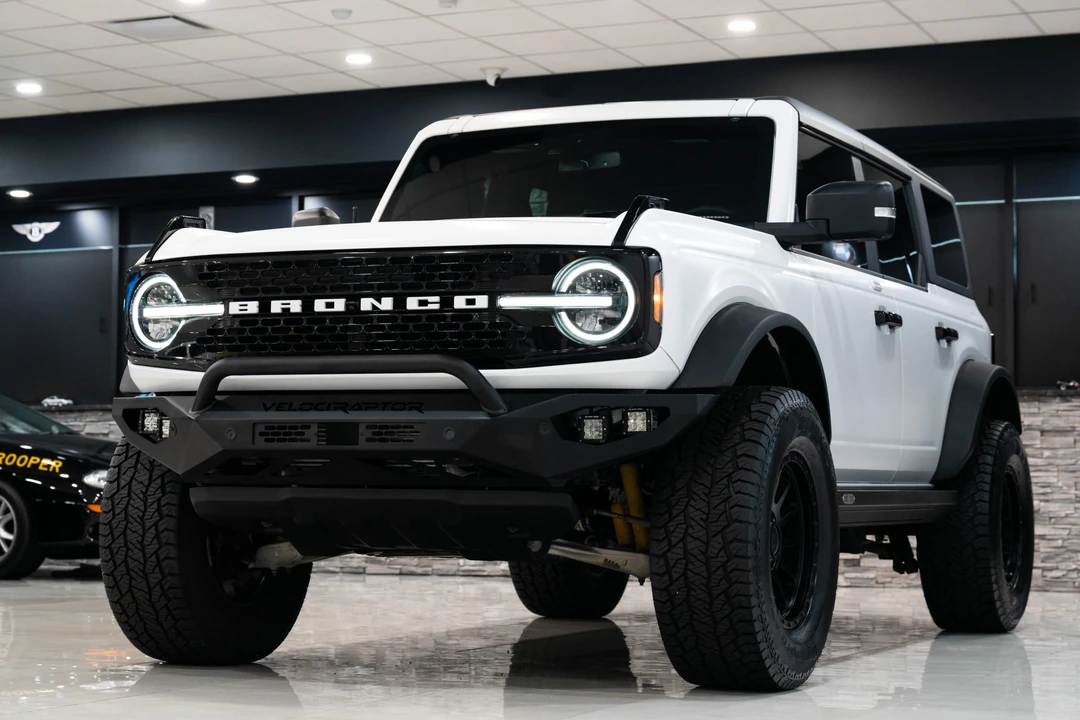 2022 Ford Bronco 6th Gen - Image 4 of 31
