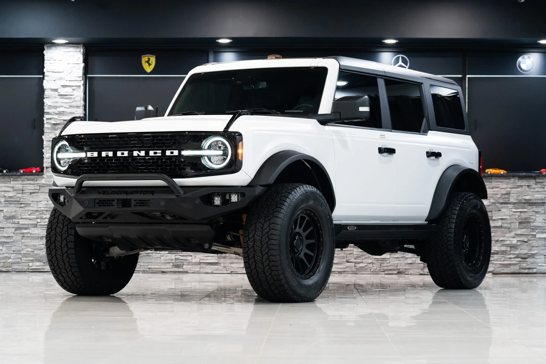 2022 Ford Bronco 6th Gen - Image 11 of 31