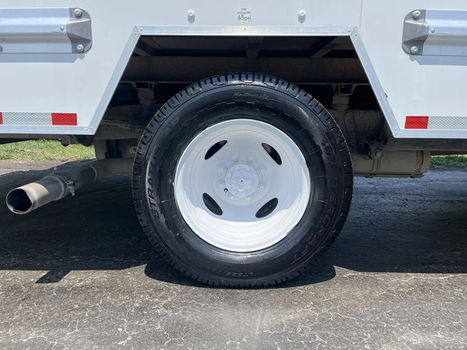 2022 Ford Econoline Van - Image 7 of 12