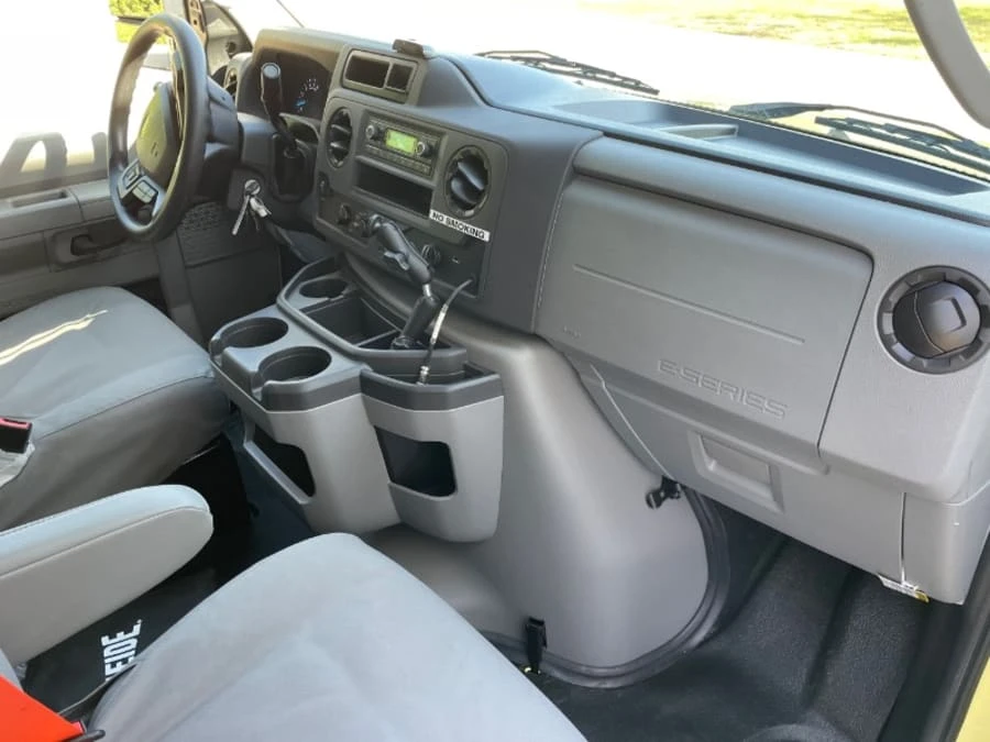 2022 Ford Econoline Van - Image 11 of 17