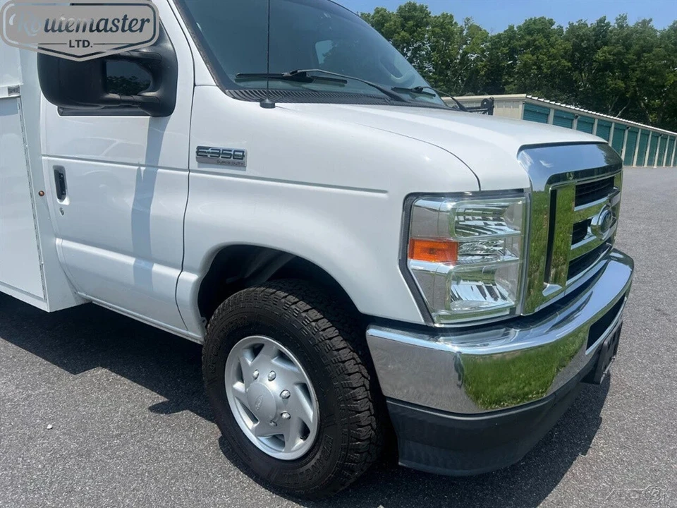 2022 Ford Econoline Van - Image 2 of 12