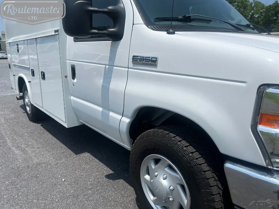 2022 Ford Econoline Van - Image 3 of 12
