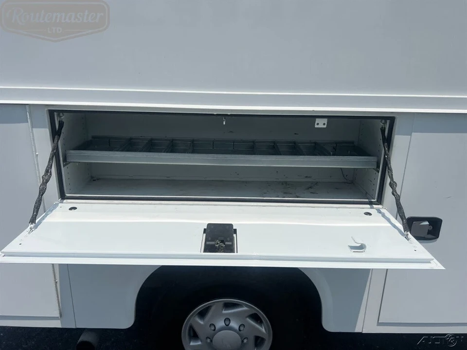 2022 Ford Econoline Van - Image 11 of 12