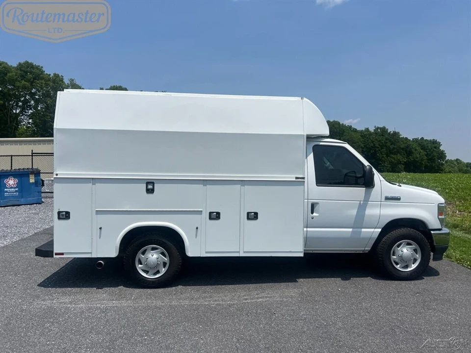 2022 Ford Econoline Van - Image 6 of 12