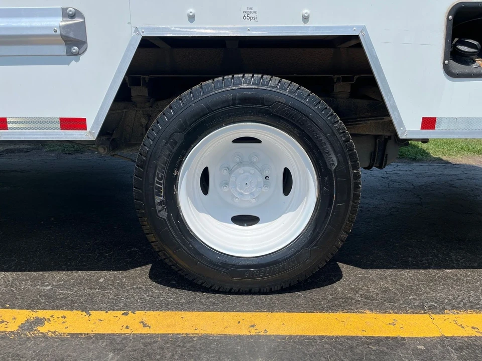 2022 Ford Econoline Van - Image 18 of 21