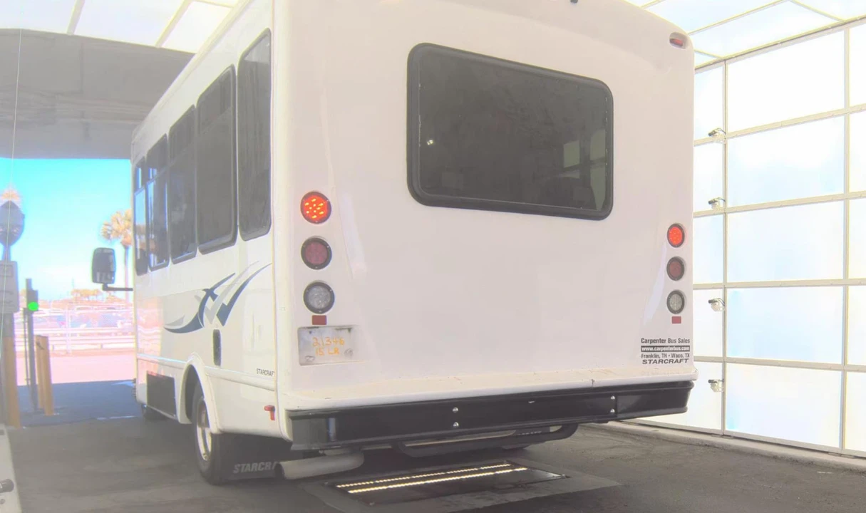 2022 Ford Econoline Van - Image 15 of 21