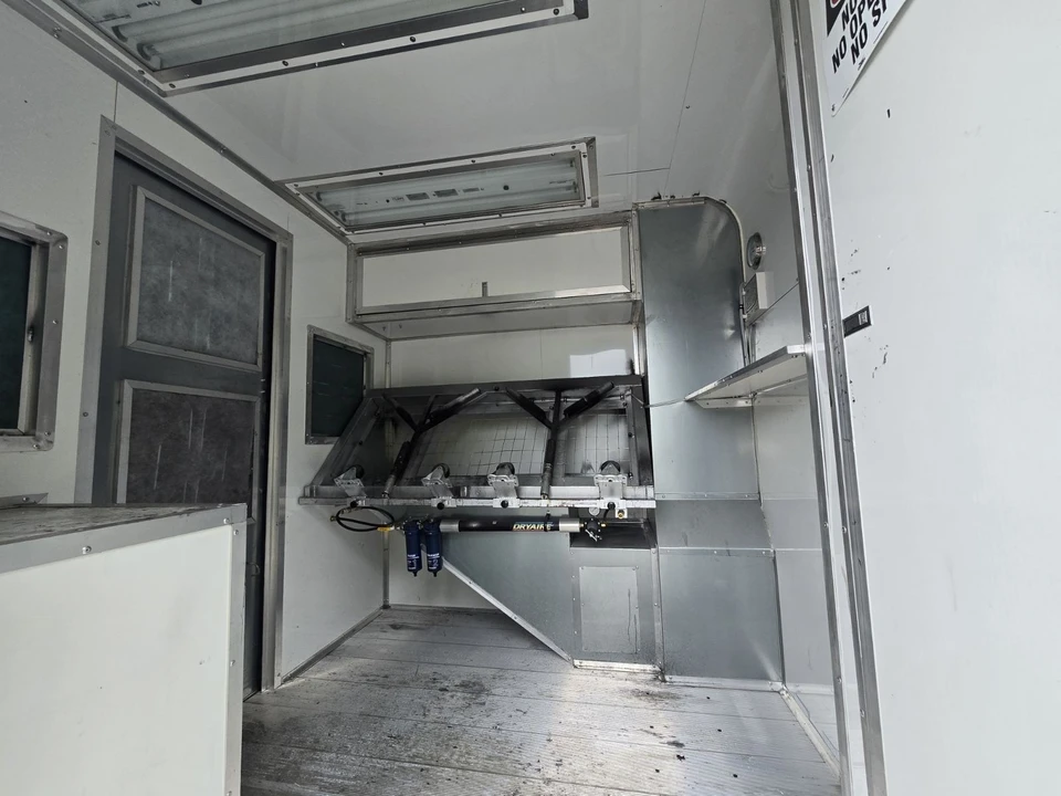 2022 Ford Econoline Van - Image 20 of 21