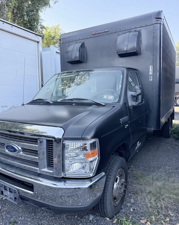 2022 Ford Econoline Van - Image 4 of 21