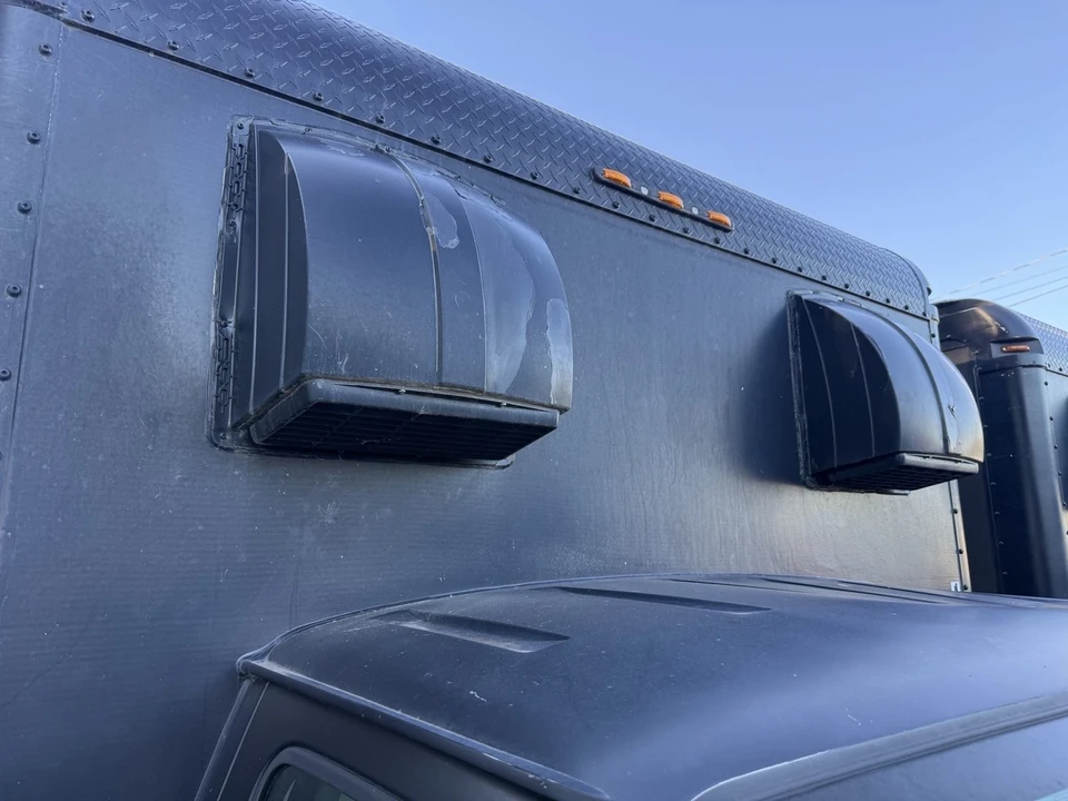 2022 Ford Econoline Van - Image 9 of 21