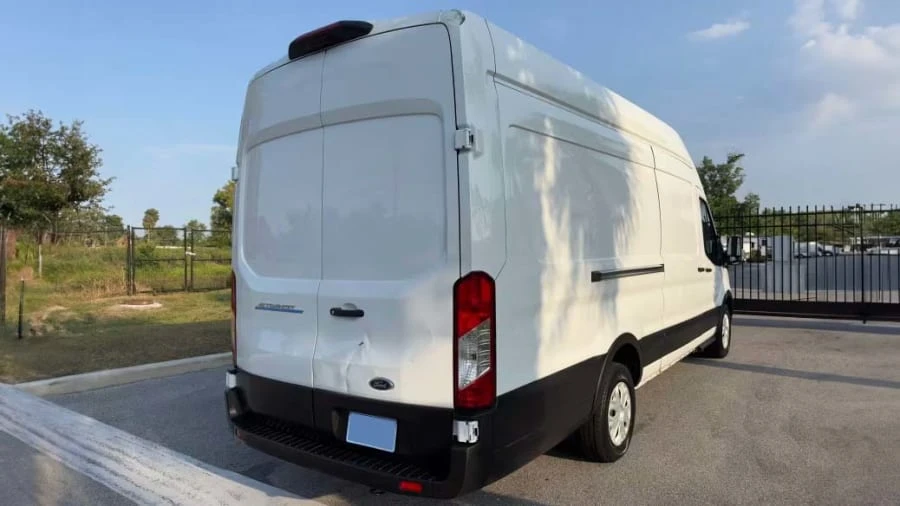 2022 Ford Transit - Image 2 of 15