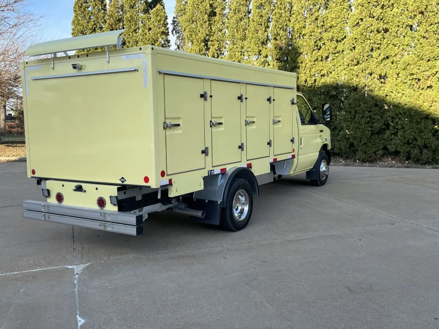 2022 Ford Econoline Van - Image 8 of 27