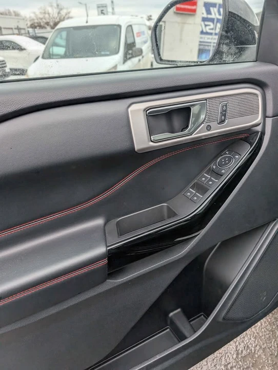 2022 Ford Explorer 6th Gen - Image 8 of 19