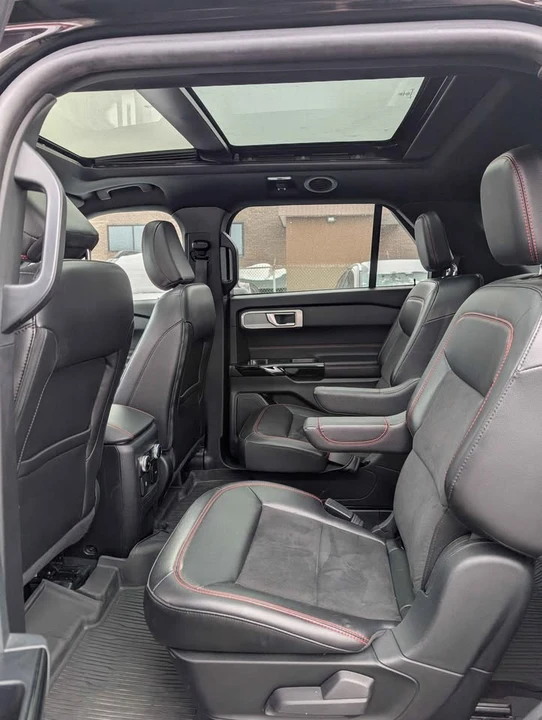 2022 Ford Explorer 6th Gen - Image 18 of 19
