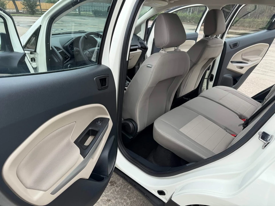 2022 Ford EcoSport - Image 13 of 24