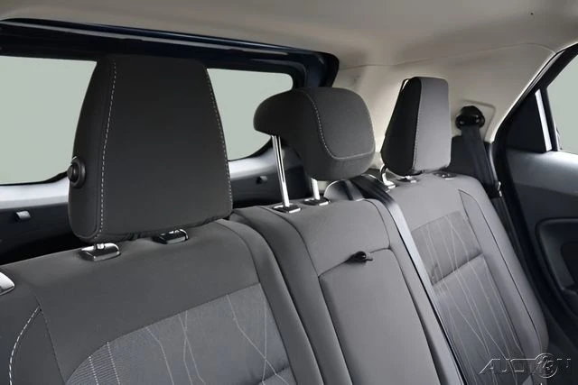 2022 Ford EcoSport - Image 17 of 21