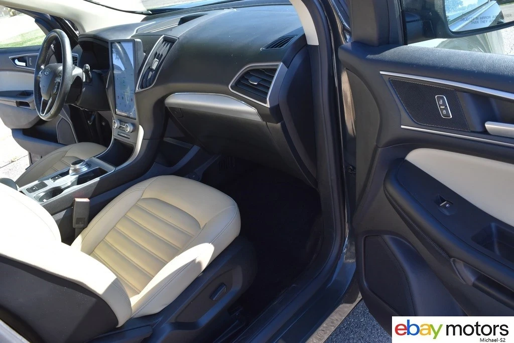 2022 Ford Edge - Image 16 of 24