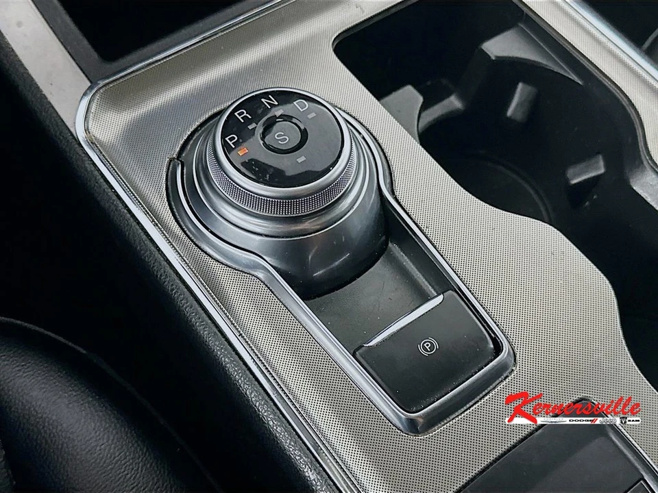 2022 Ford Edge - Image 16 of 21