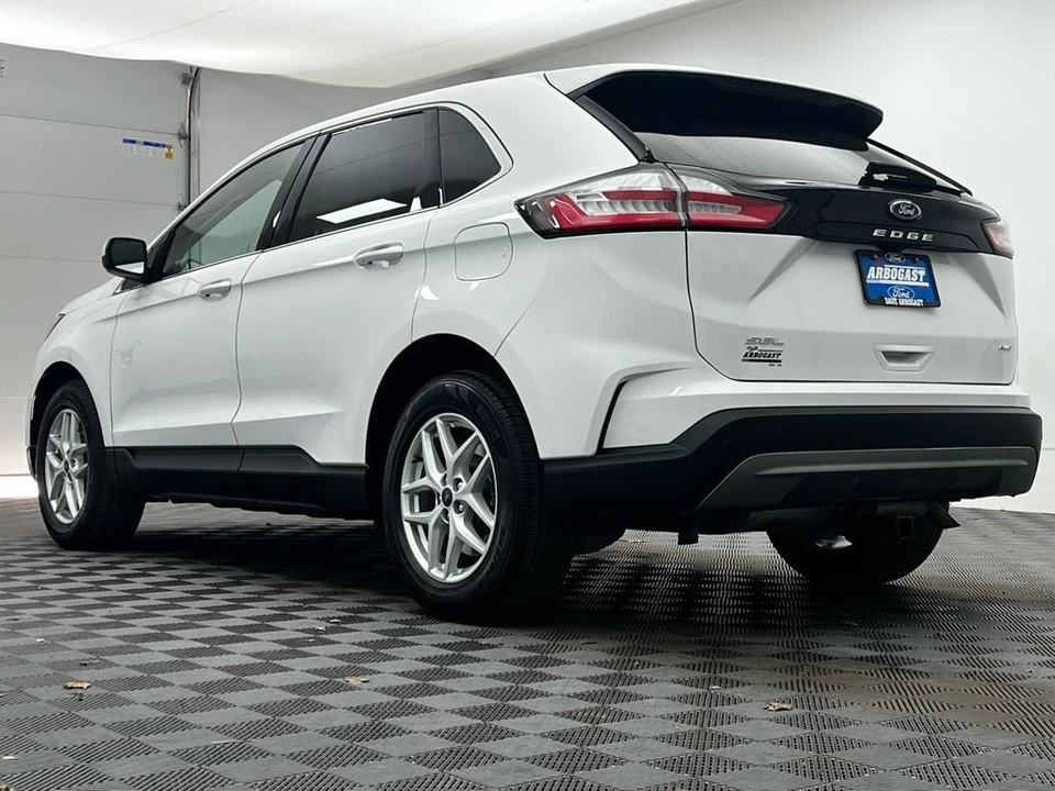 2022 Ford Edge - Image 8 of 12