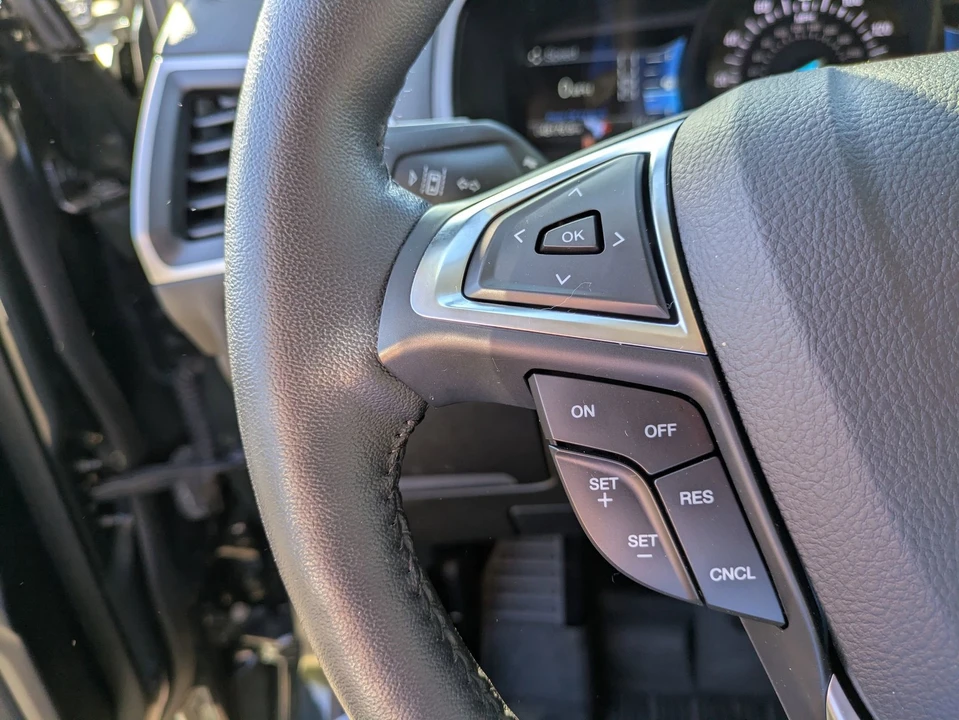 2022 Ford Edge - Image 18 of 21