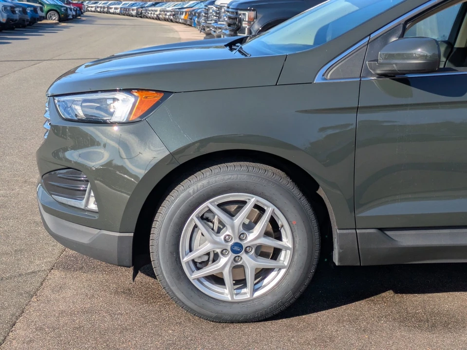 2022 Ford Edge - Image 11 of 12